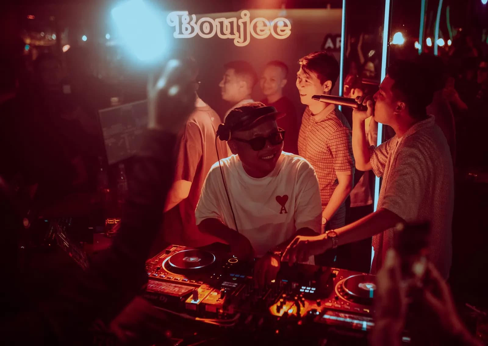 DJ PHATBEATZ VÀ SỨ MỆNH PHÁT TRIỂN CỘNG ĐỒNG DJ VIỆT NAM
