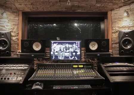 DJ TIPS: CHÌA KHOÁ THÀNH CÔNG CỦA CÁC DJ/PRODUCER – TỐI ƯU KHÔNG GIAN LÀM VIỆC