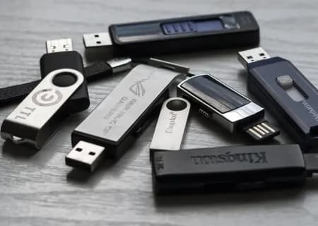 7 THỨ DJ NÀO CŨNG PHẢI CÓ TRONG USB