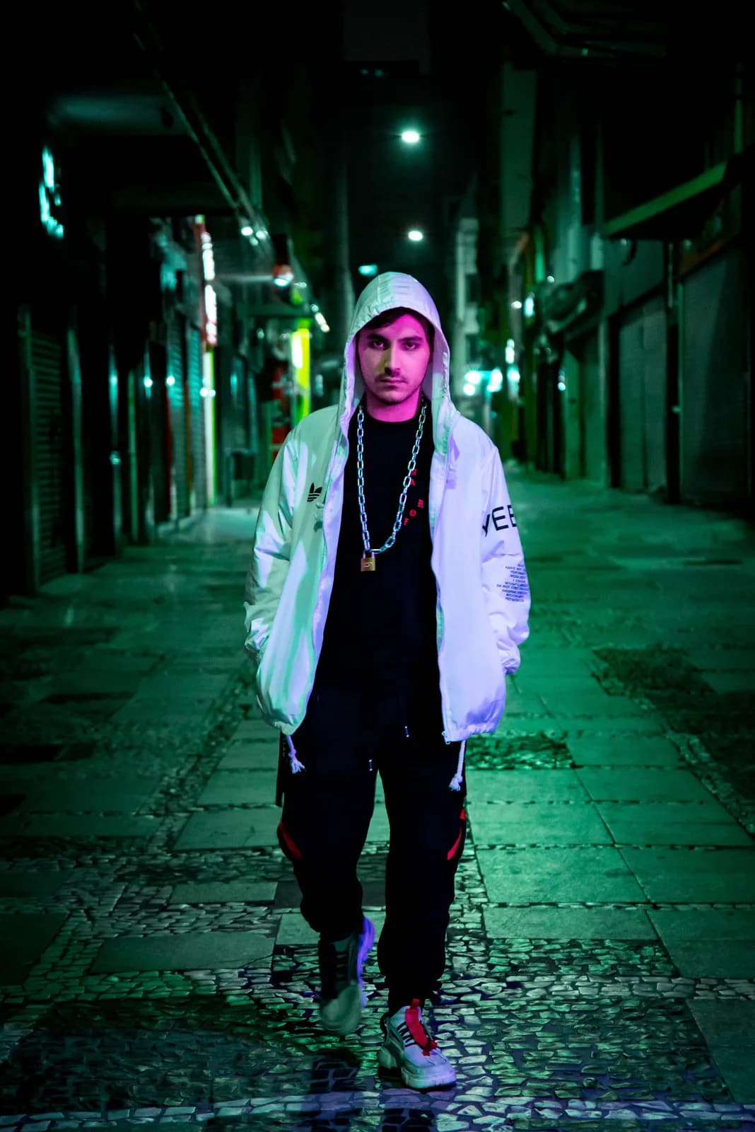 RAVAGE — music producer and mixing & mastering engineer, teacher of Muse Inc's production courses