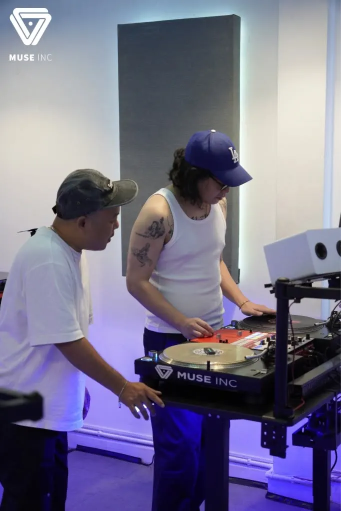 DJ school in Ho Chi Minh City with modern equipment