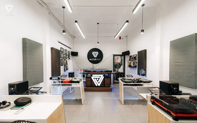 Learning to DJ in a professional environment at Muse Inc