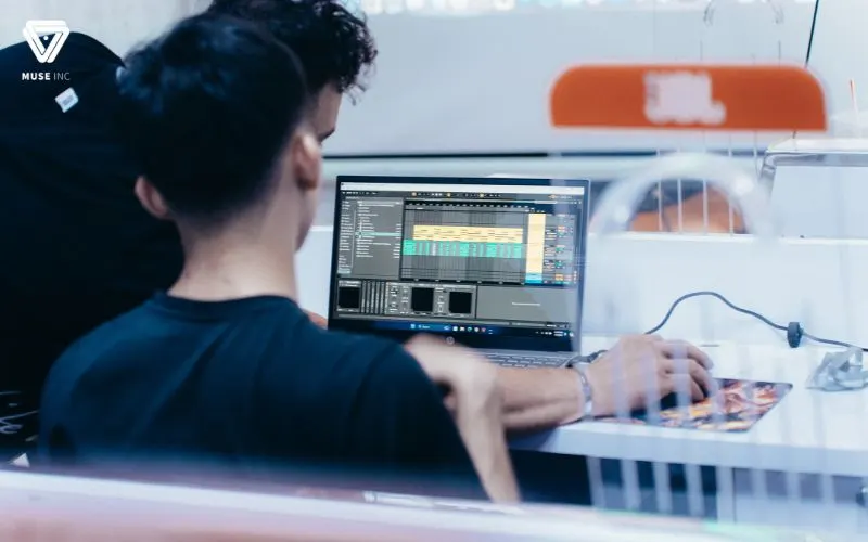 A DJ lesson in progress at Muse Inc academy