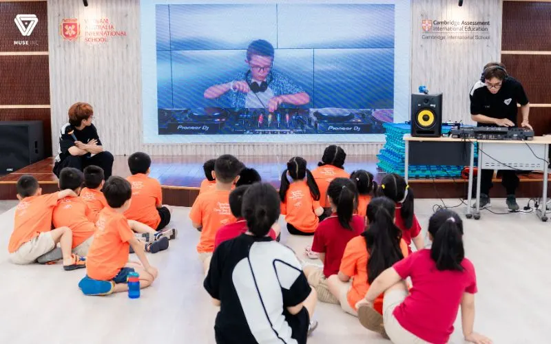 Muse Inc teams up with VAS for a Kid DJ Workshop