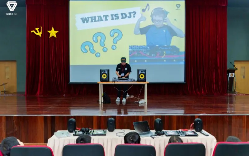 Muse Inc teams up with VAS for a Kid DJ Workshop