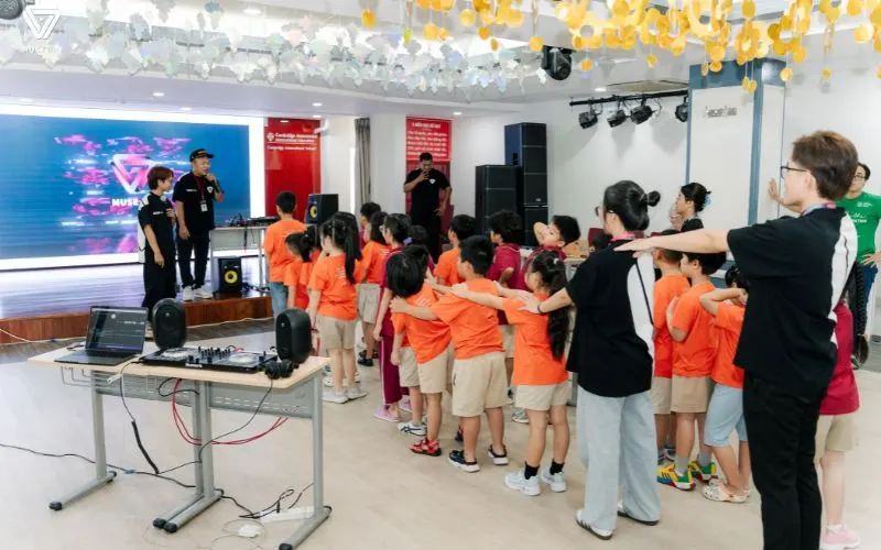 Muse Inc teams up with VAS for a Kid DJ Workshop