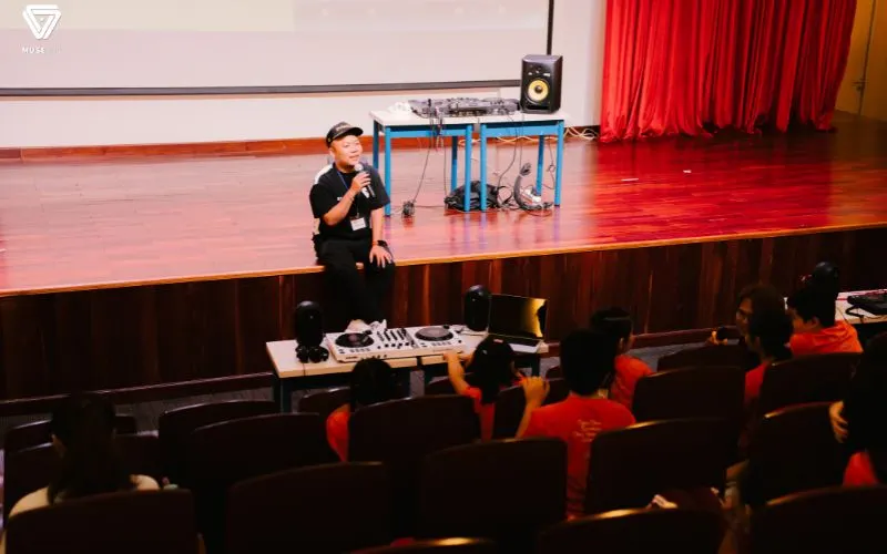 Muse Inc teams up with VAS for a Kid DJ Workshop