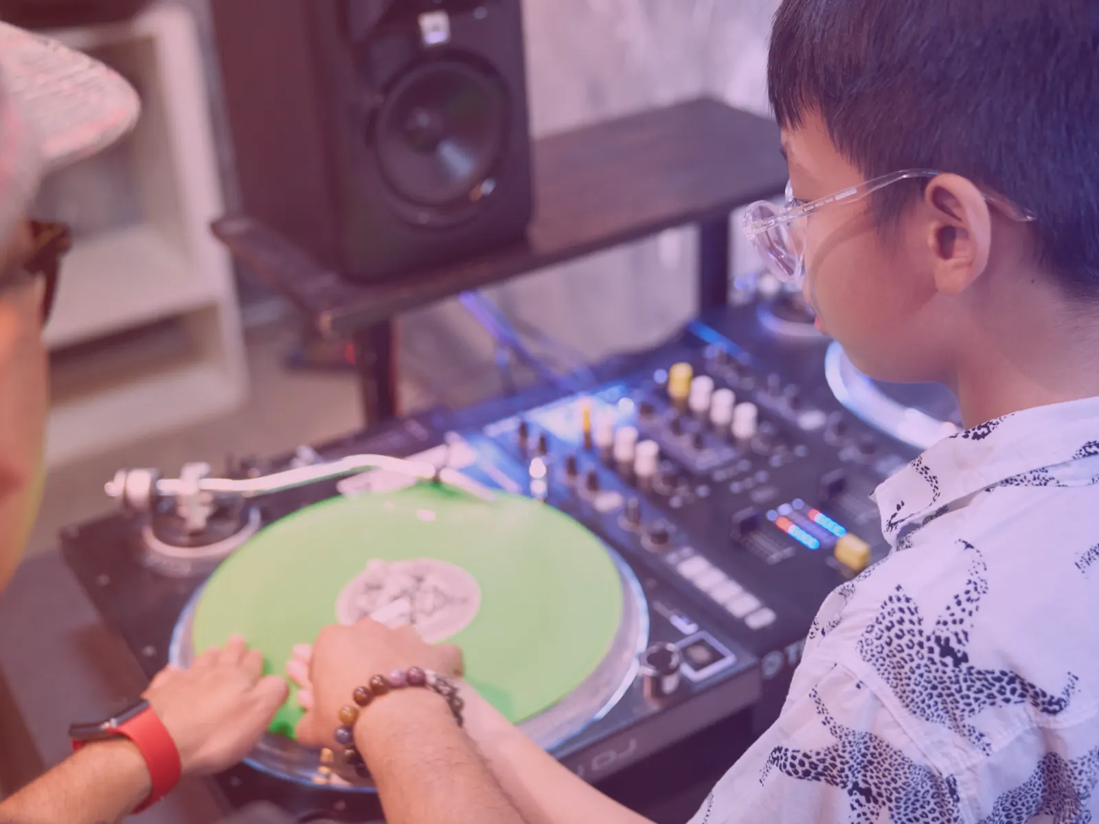 3 great benefits of learning music for children