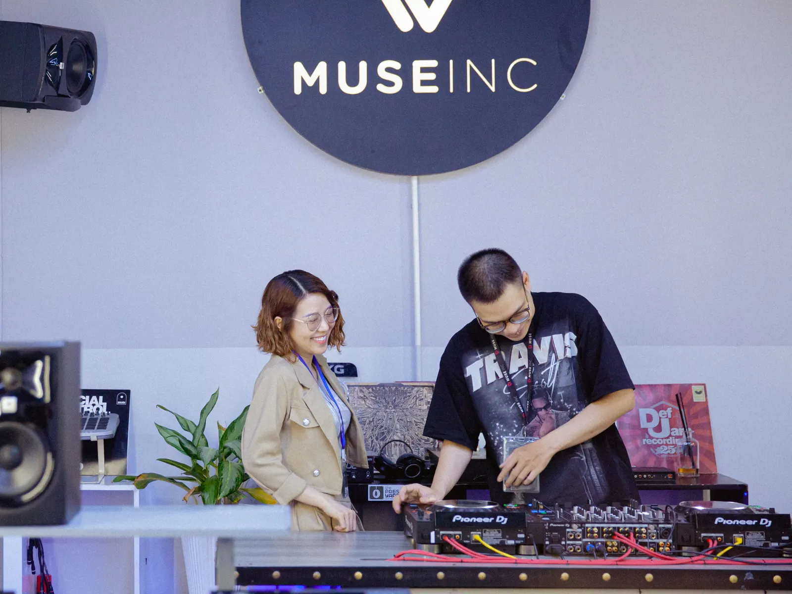 HỌC DJ CHỈ CÓ THỂ LÀM DJ? KHÁM PHÁ CƠ HỘI NGHỀ NGHIỆP KHI HỌC DJ