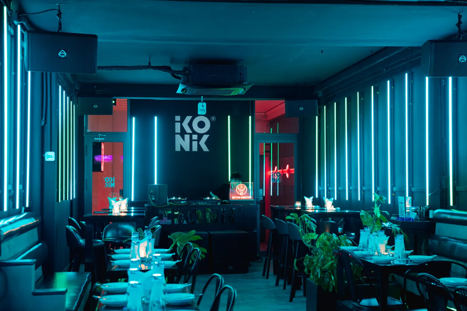 Ikonik.sgn kitchen and bar in Saigon
