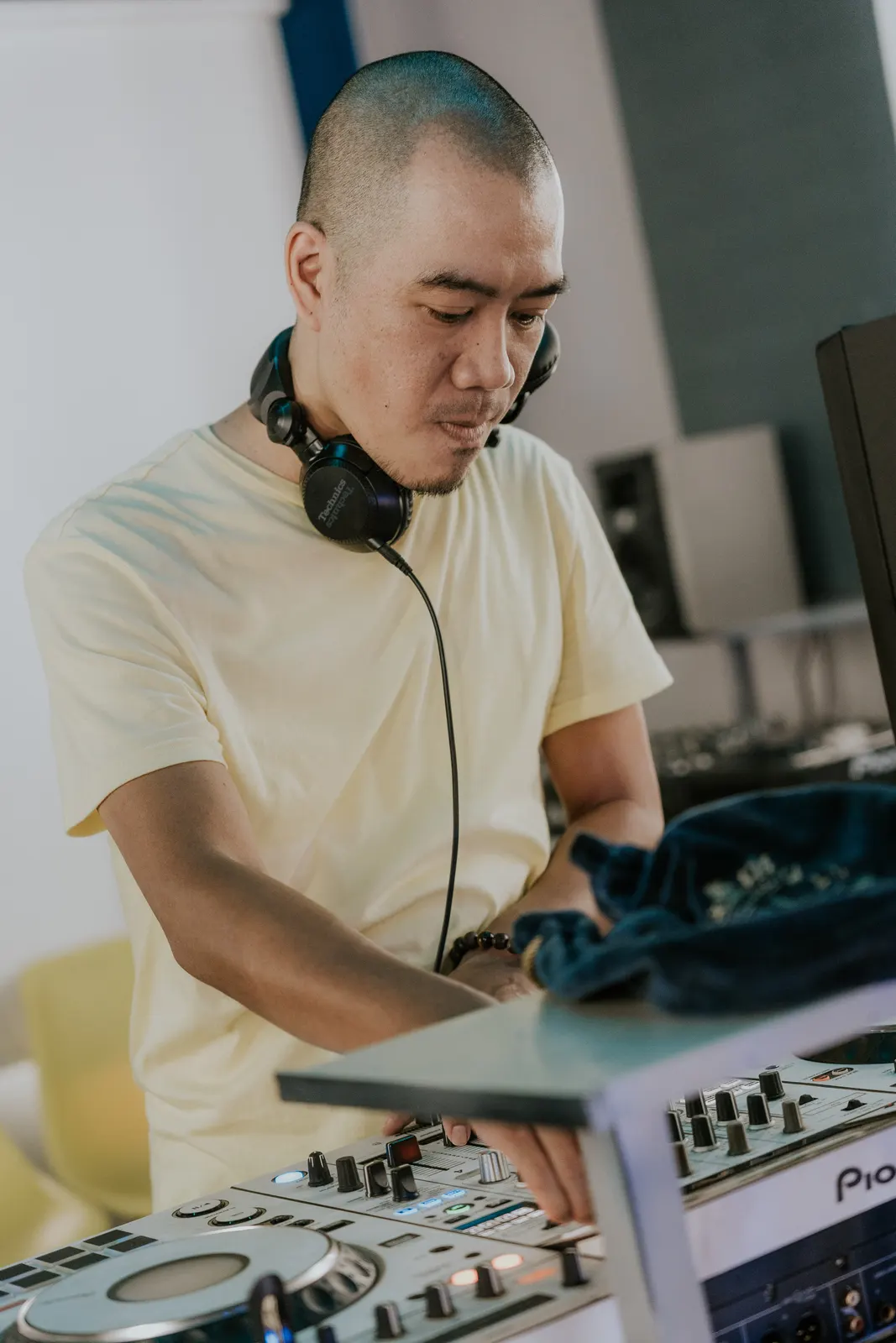 DJ Hoàng Phong