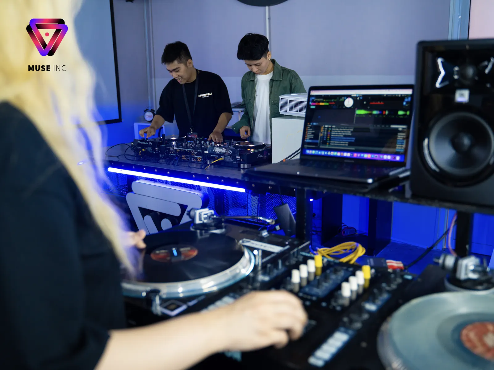 Professional DJ course at Muse Inc: cost and duration