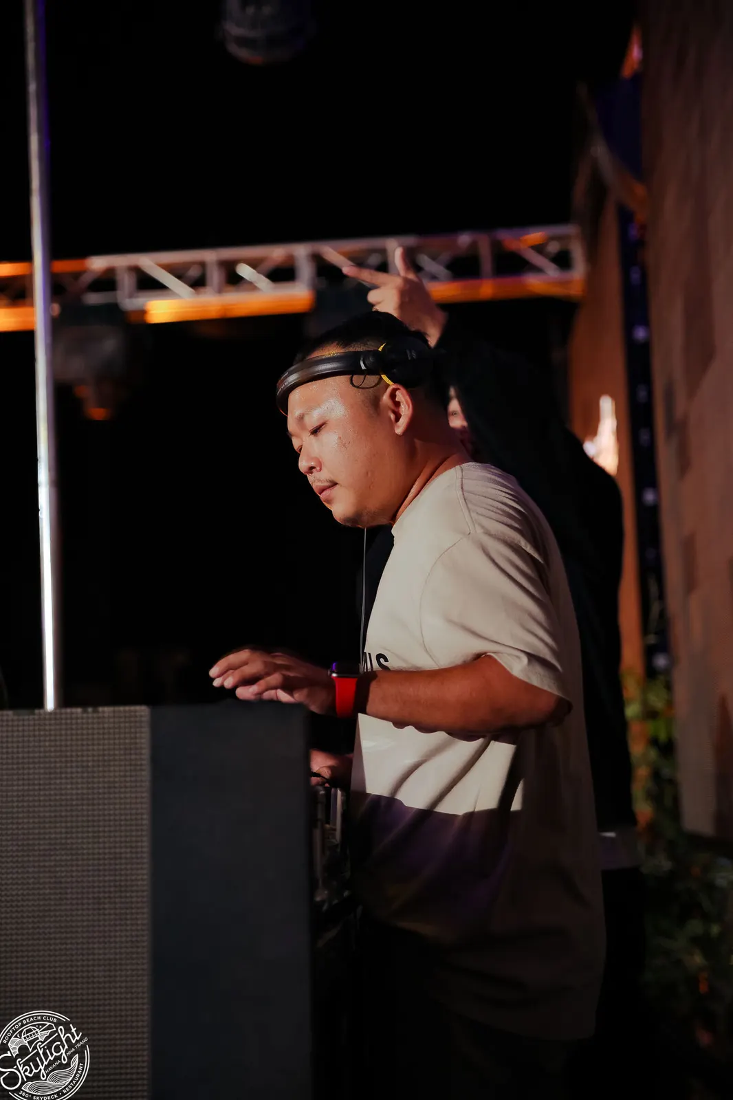 DJ PHATBEATZ & DJ FELIZ REPRESENTS MUSE INC TO SKYLIGHT HAVANA NHA TRANG