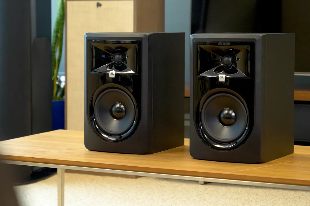 JBL 306P MK II studio monitor