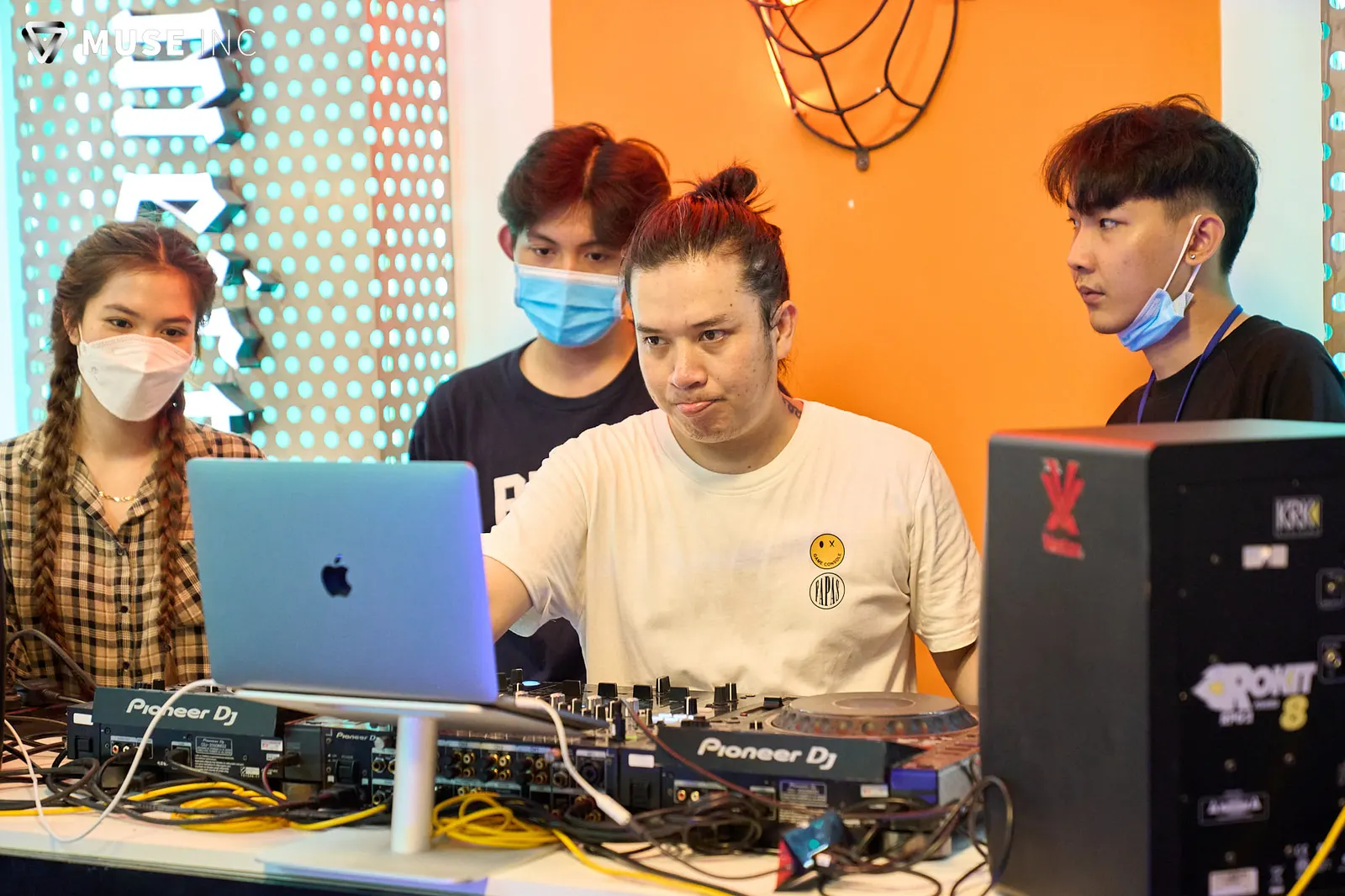 Learning to DJ at Muse
