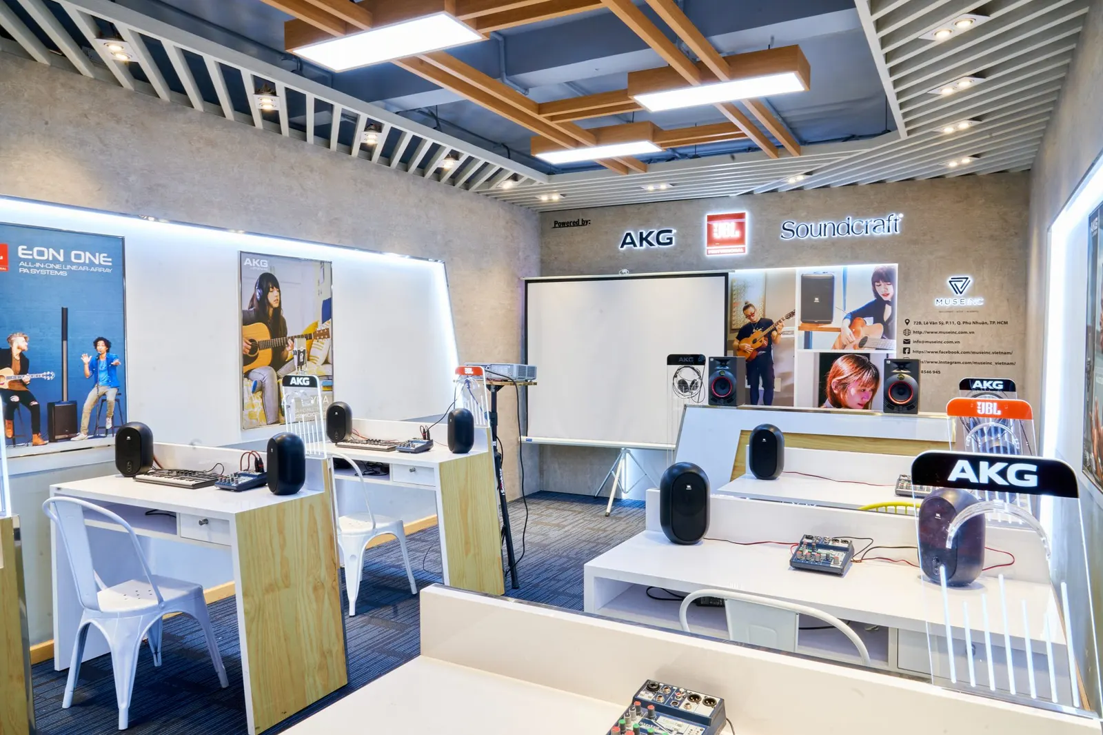 DJ lessons for beginners at Muse Inc