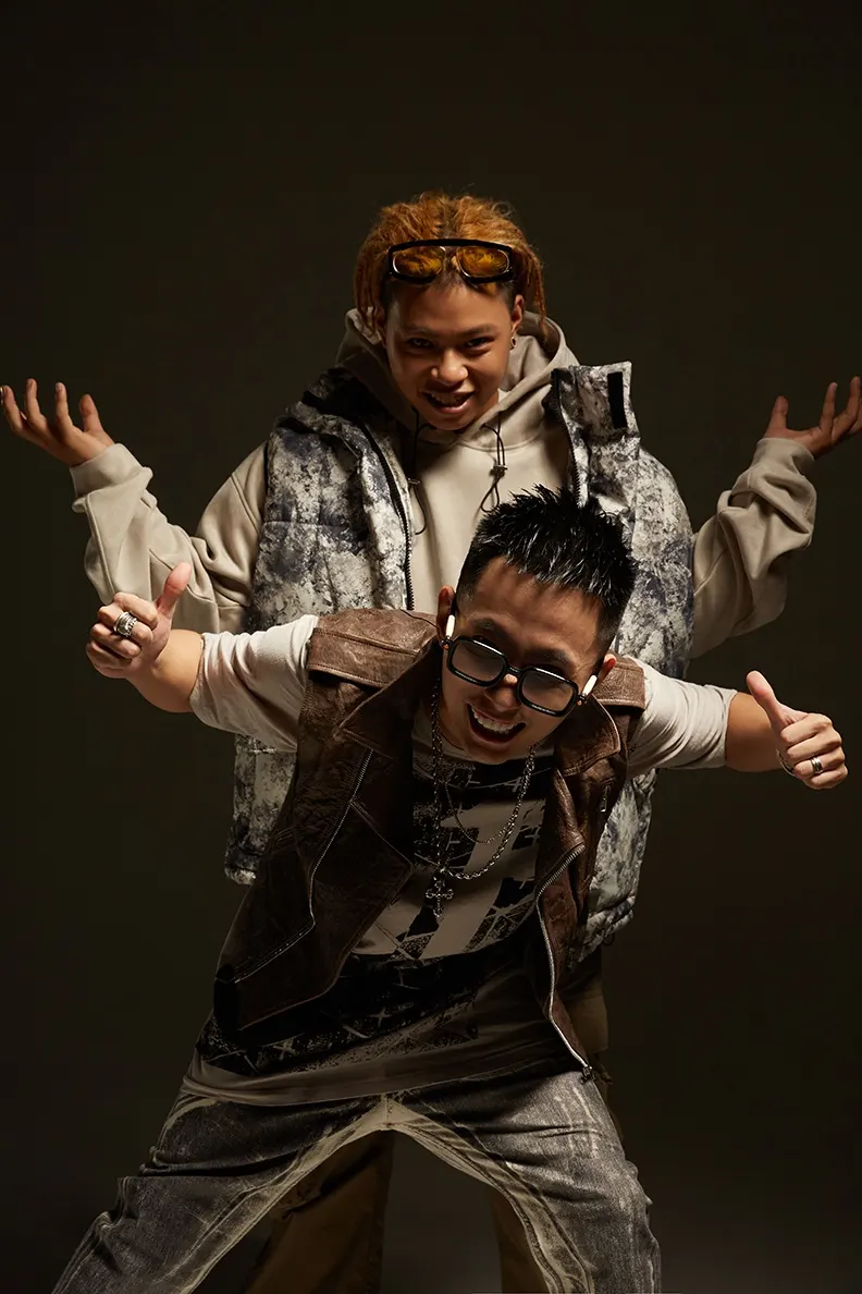 Team “Thiện Chiến” tung bộ hình 9 thành viên “quái vật”