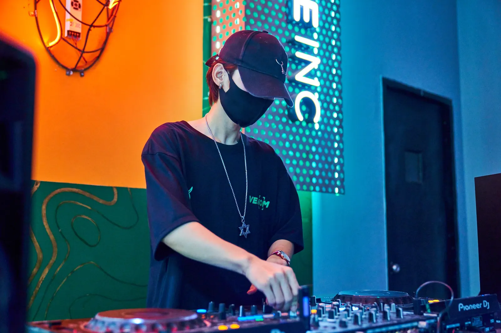 DJ Layer