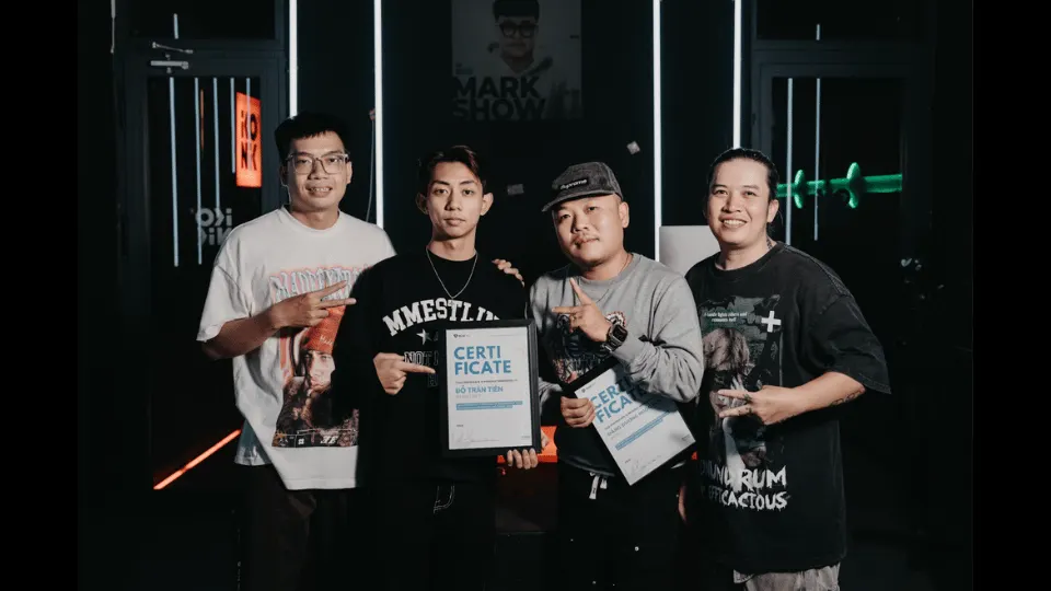 Tân binh tốt nghiệp đánh DJ cực cháy tại Markshow 10/05
