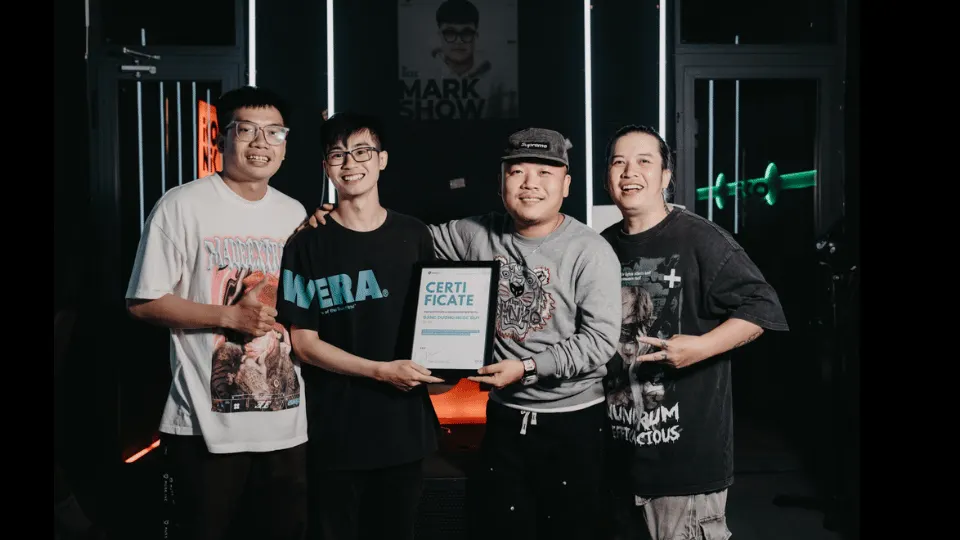 Tân binh tốt nghiệp đánh DJ cực cháy tại Markshow 10/05