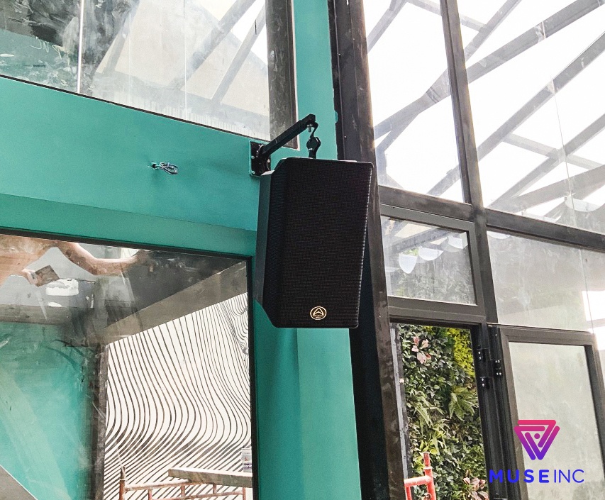 wharfedale pro typhon ax12bt