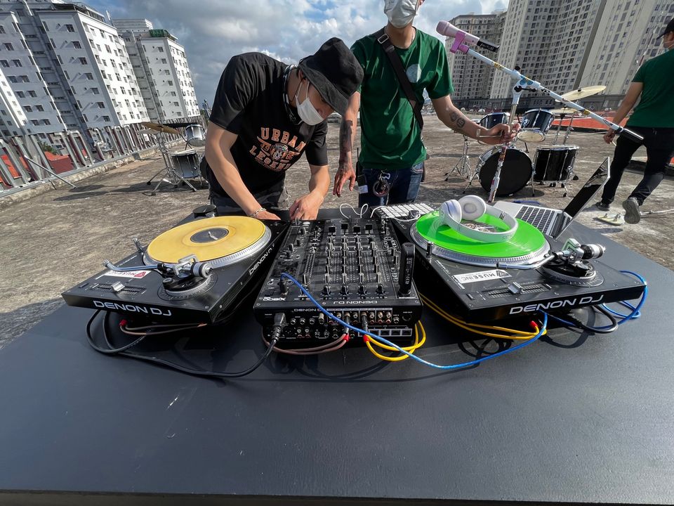 Set up chuyên nghiệp cho DJ Mie