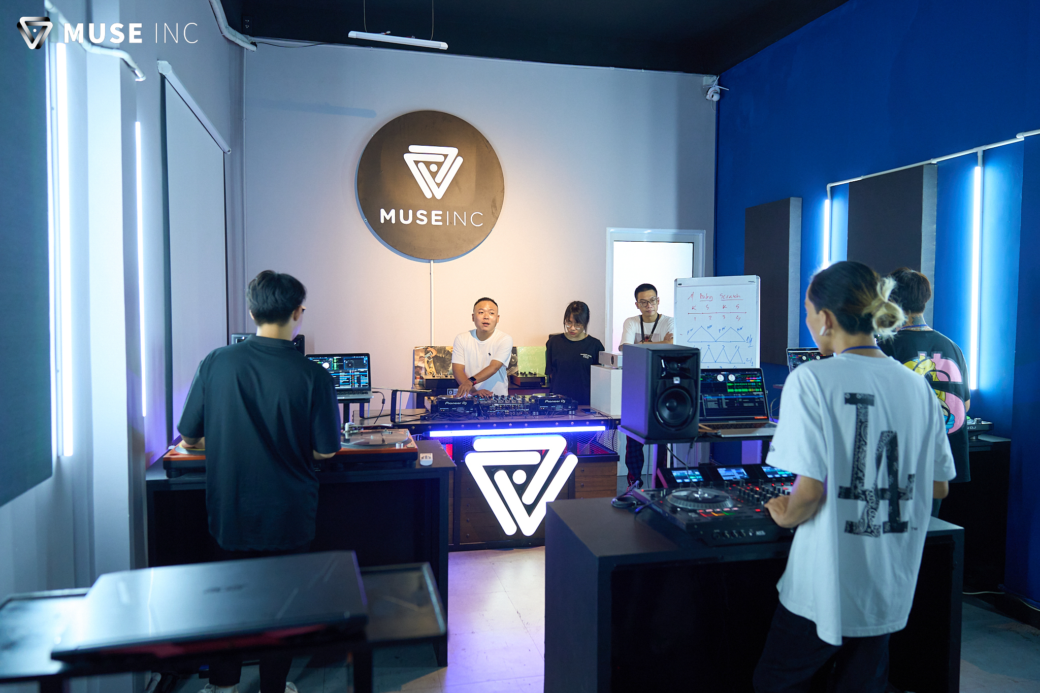 Phòng học DJ của MuseInc