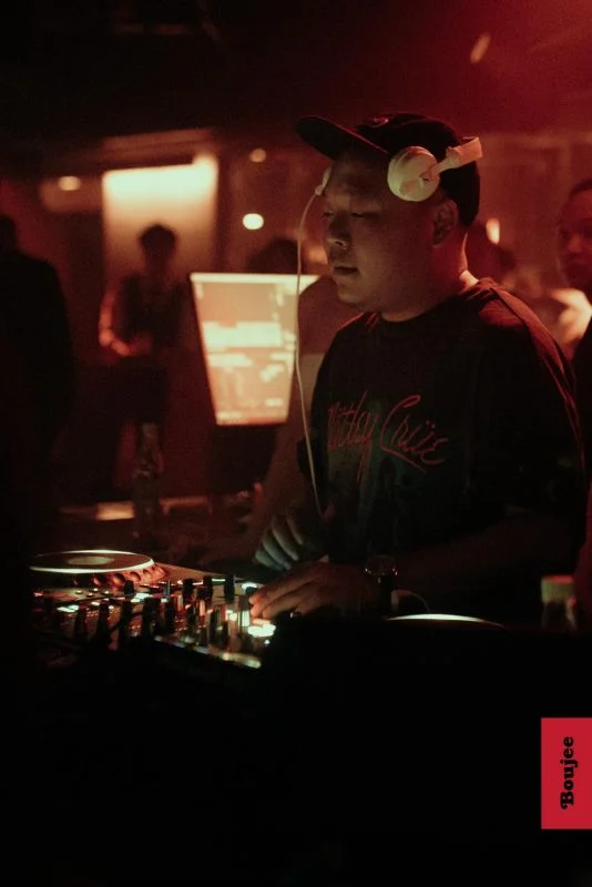 DJ LÀ GÌ? CÓ NHỮNG LOẠI HÌNH DJ NÀO?